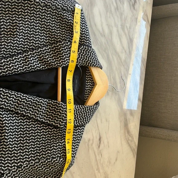 Ann Taylor Newbury Women's Blazer Women's in Geo Black & White US Size 10 - Picture 10 of 11